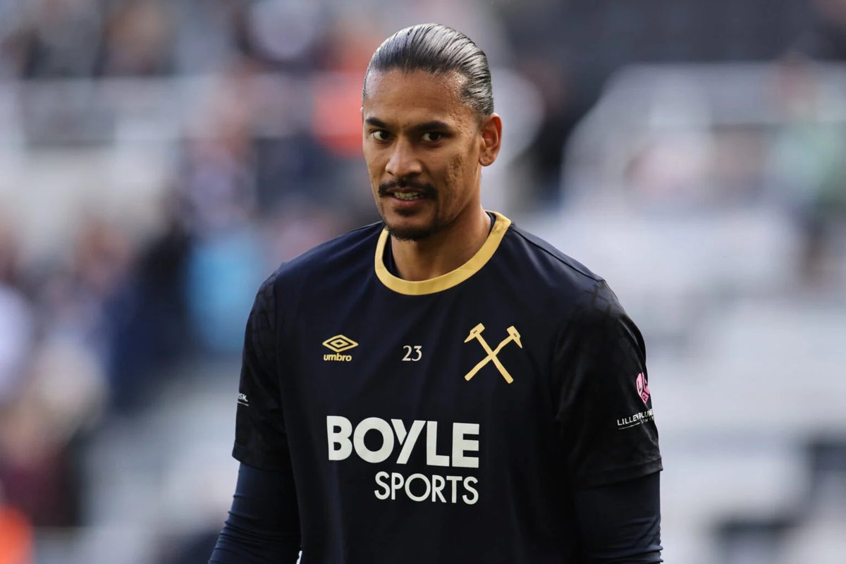 WestHam_Central's tweet photo. Alphonse Areola has been a consummate professional since losing his place in the side and is happy to remain at West Ham.

The GK's family are very settled, and there has been no suggestion from those close to the situation that he is looking to create a problem.

@HammersDotNews https://t.co/vCzZEpwYyr