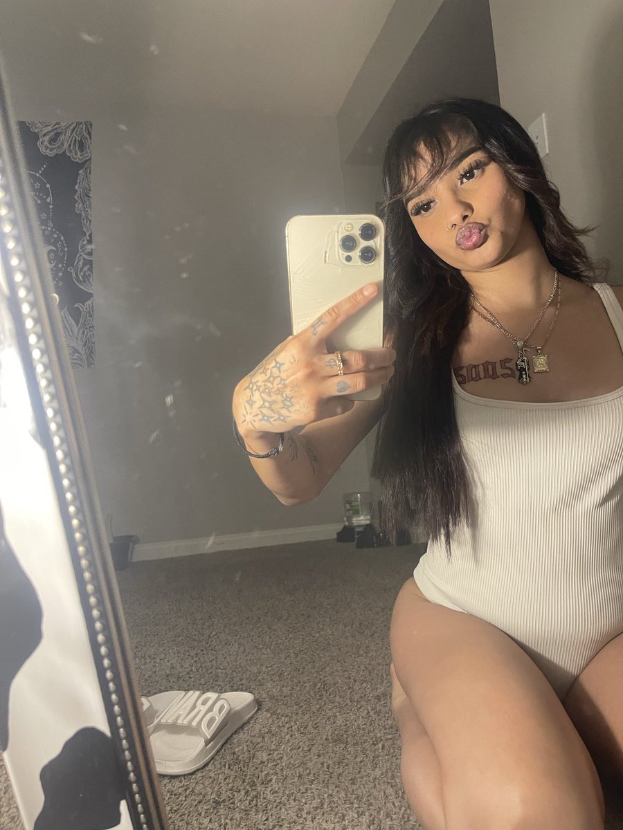 pimpingaint_'s tweet photo. https://t.co/G3qnsNM81Q