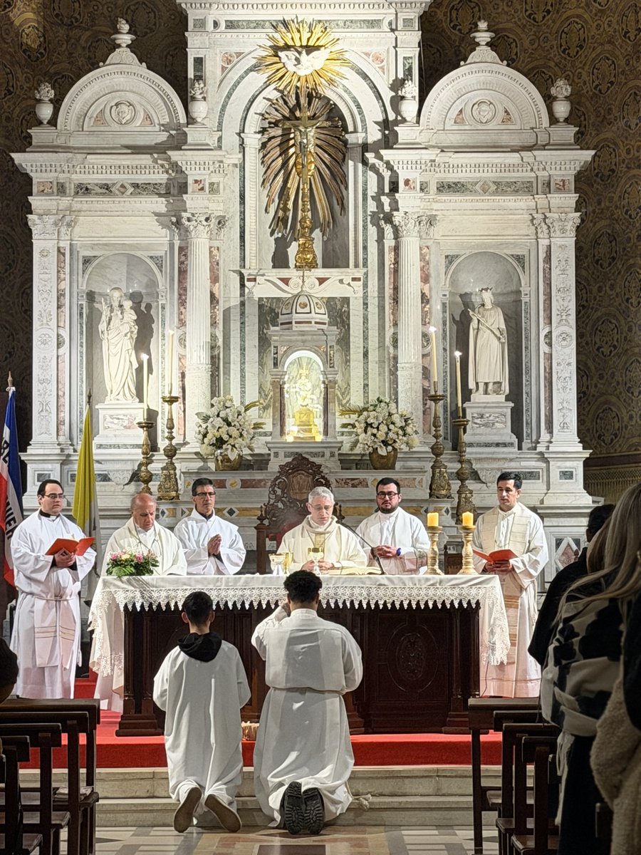 PajaroEnciso's tweet photo. 🇺🇾 MISA POR LA PATRIA 🇺🇾

En un nuevo aniversario de la Declaratoria de la Independencia, se celebró la Misa por la Patria en Florida. La ceremonia fue presidida por el Obispo de Florida, Mons. Alfonso Bauer SDB https://t.co/jHbhnIlJkY
