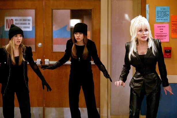 nvrgttnglaid99's tweet photo. how i was introduced to dolly parton when i was little :') https://t.co/bjkjI1cCb1