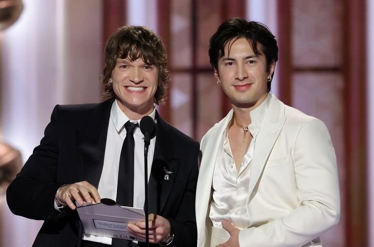 0netwotwone's tweet photo. Golden globes hudcon we still talk about you❤️‍🔥 https://t.co/5Z2ViEnKlL