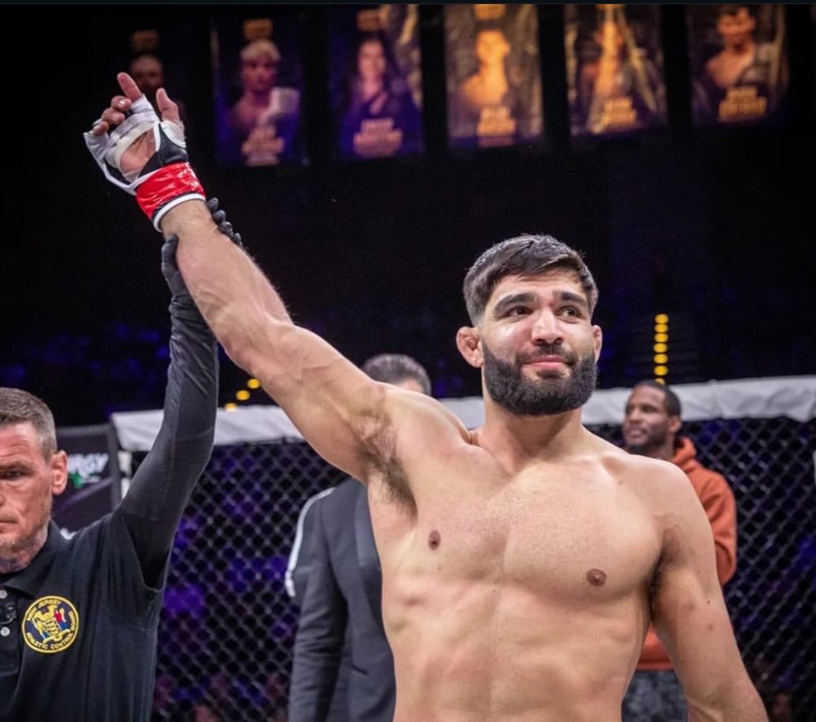 UFCombis tweet picture