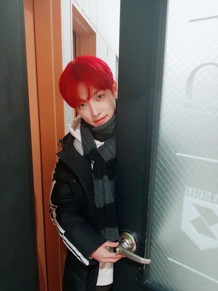 no1likecarlyx's tweet photo. His red hair :( https://t.co/Q6FCpv2moD