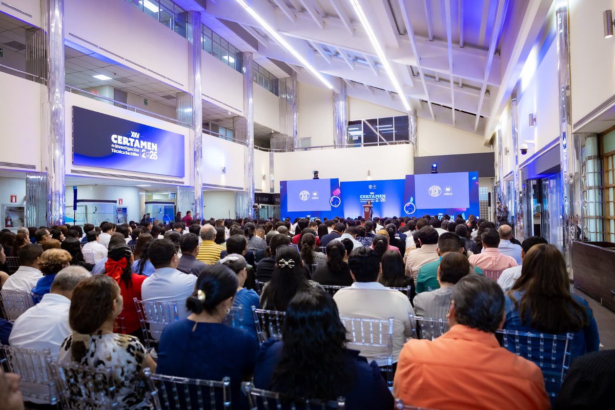 bcr_sv's tweet photo. En esta edición del Certamen 2026, los jóvenes tuvieron la oportunidad de analizar cómo la seguridad pública puede generar condiciones favorables para la actividad económica, la inversión, el emprendimiento y la generación de empleo en El Salvador. https://t.co/wb7k2TfeyI