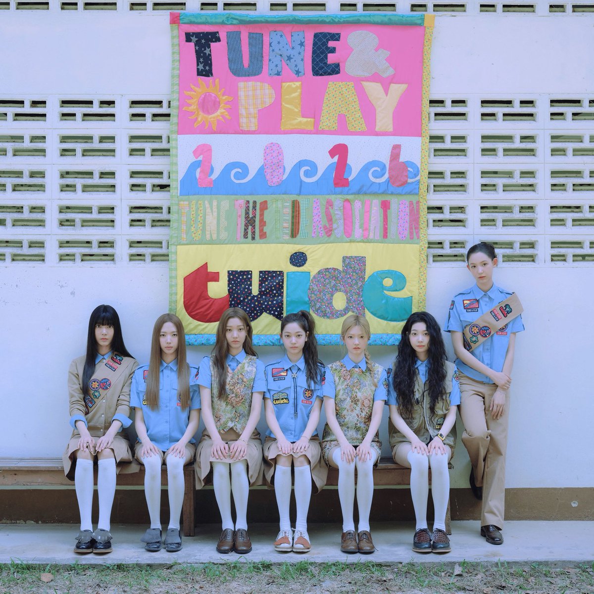 Genius_kor's tweet photo. #GeniusCharts | #TUIDE (@TUIDE_official) make their debut on the daily Genius Korea charts!

Their title track “SUN KISS” debuts at #1 on the daily K-R&amp;B chart whereas “GRLS” debuts at #4 on the daily K-Pop chart!

https://t.co/GH7xPnJl1X https://t.co/BhiR0kCtMH