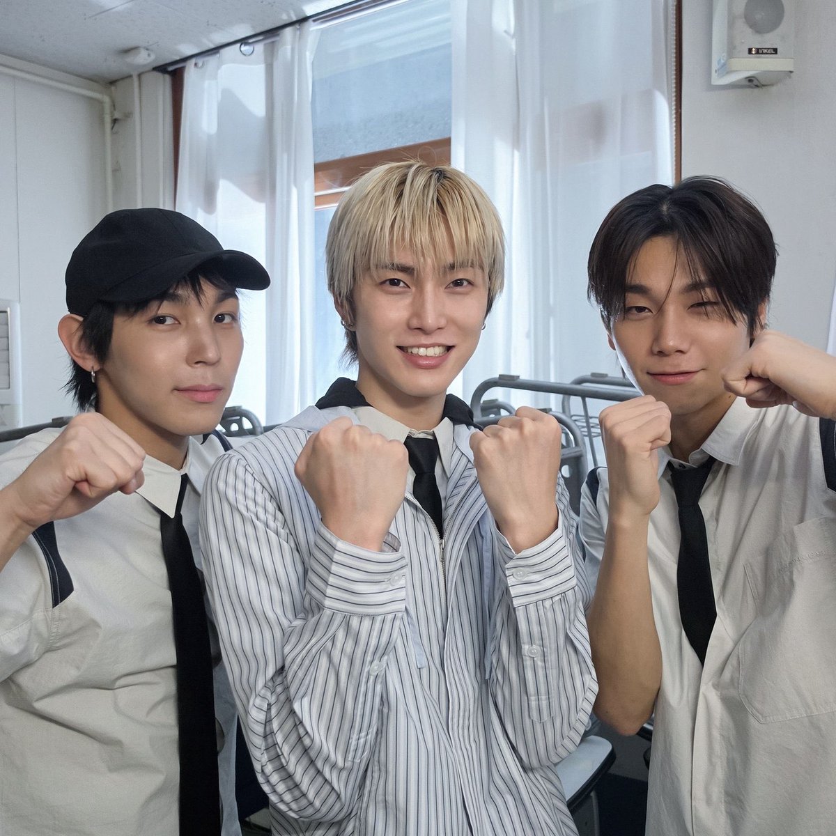 gucccha's tweet photo. 急に寂しくなってきた...
ダギョムくん、テヒョンくん
Xoulのふたりありがとうね😭✨
東京には来てくれますよね？
#XugHan #XngHan_Xoul https://t.co/ujsn30FQah