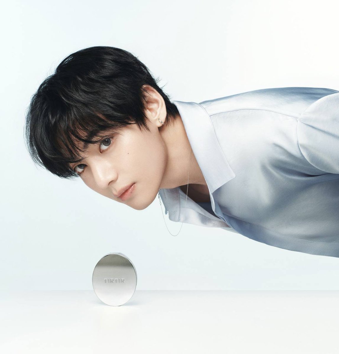 btsfancafe__twt's tweet photo. V FACE OF TIRTIR 

#TaehyungxTIRTIR 
#VxTIRTIRGLOBAL https://t.co/EtdwCMtP1A