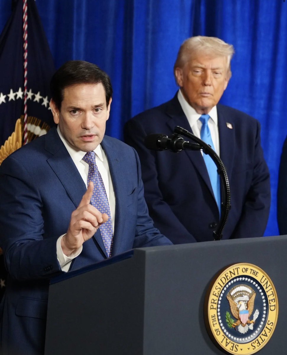 JKRowling231's tweet photo. 🚨 JUST NOW: President Trump AND Sec. Marco Rubio halt ALL immigrant Visa Applications for the time being. THIS IS A MASSIVE WIN 

I ABSOLUTELY VOTED FOR THIS

AMERICA IS CLOSED https://t.co/jLg8AODqeN