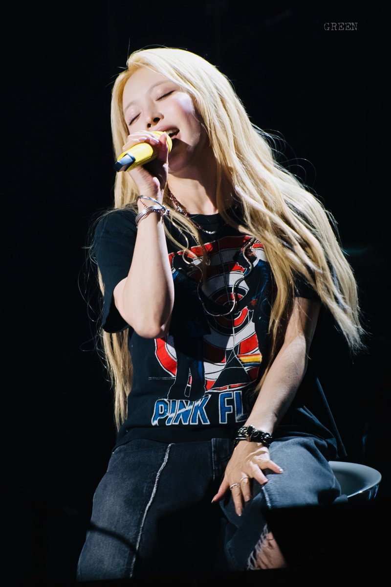 nbdcrswim's tweet photo. Song With No Name🎶

#BoA #보아
#26yearswithBoA #보아랑점핑이랑26주년 https://t.co/tL97Dxvkjo