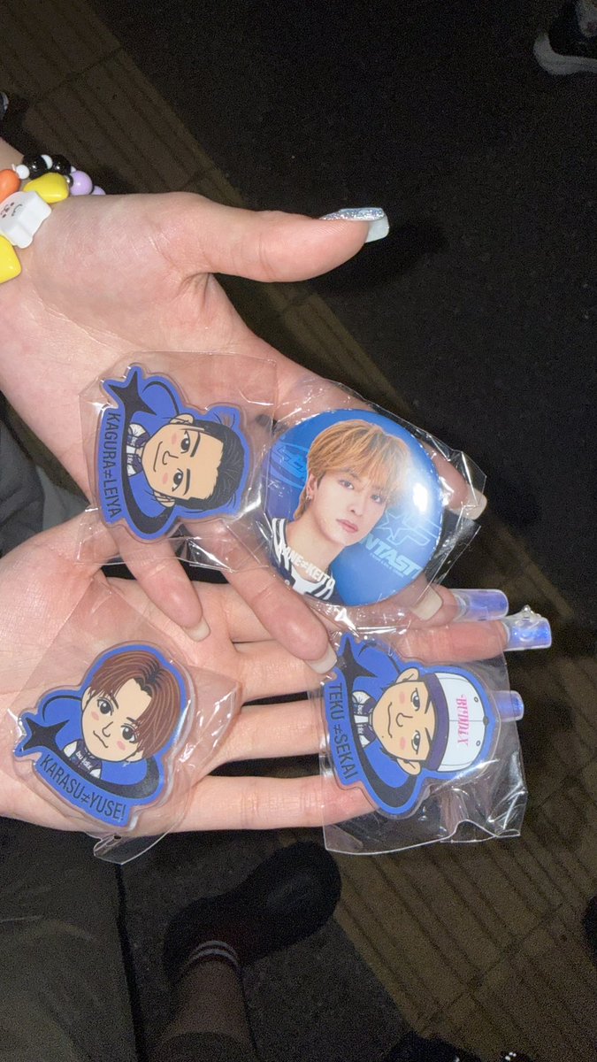 gr_tap's tweet photo. BATTLE OF TOKYO RE:BIRTH 
FANTASTICS ファンタ グッズ　交換　ガチャ　カプセル　ファンタ フラッグアクセサリー 証明写真 缶バッチ ステッカー　BOT

【譲】世界　瀬口黎弥　八木勇征　
木村慧人　

【求】八木勇征　堀夏喜　証明写真

お心当たりのある方はリプまたはDM
お願いいたします。 https://t.co/EdAnAowPBB