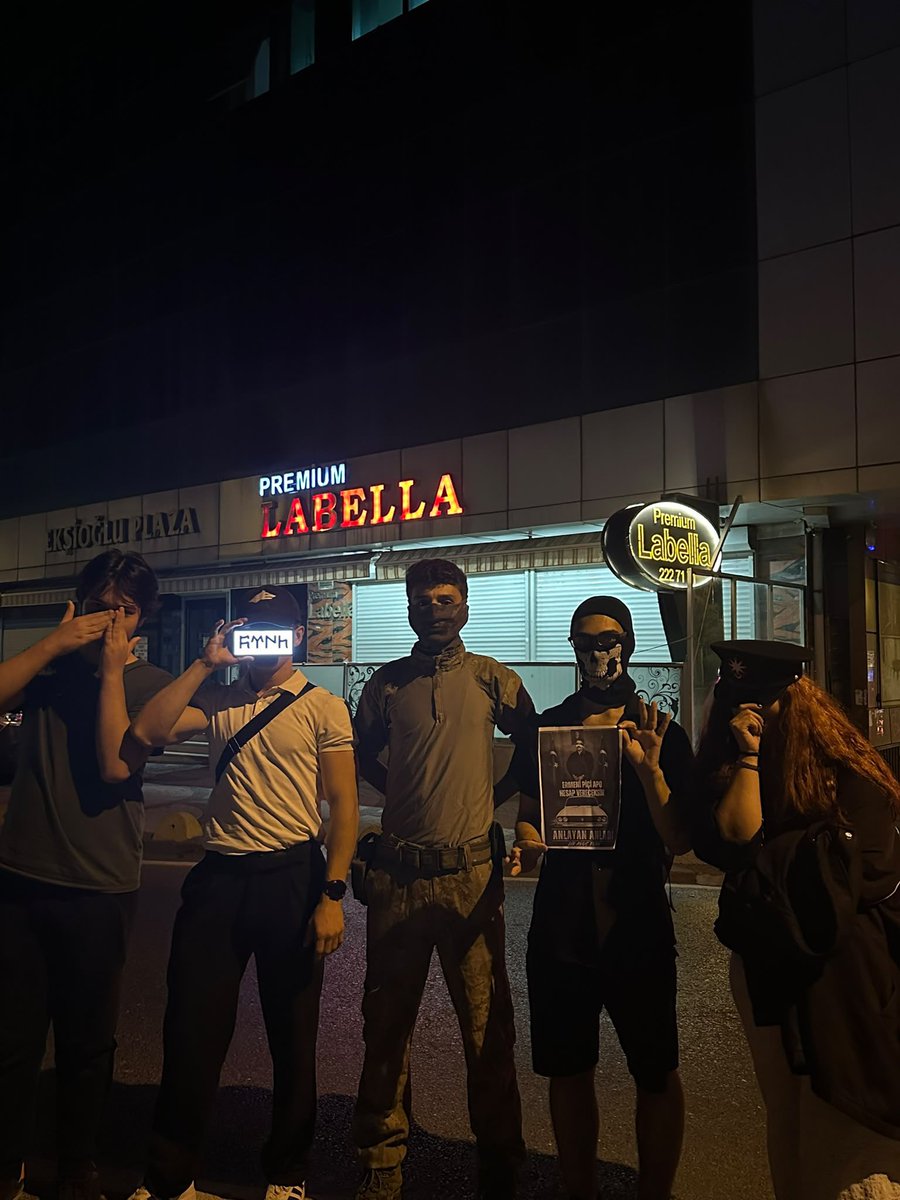 gokturkub_gk's tweet photo. Bir gece ansızın gelebiliriz! 🦅
Kimse uyuyoruz sanmasın. 
Türk Gençliği gece gündüz ihanet sürecine karşı çalışmalarına devam edecektir. 🇹🇷 https://t.co/vJTZAW791E