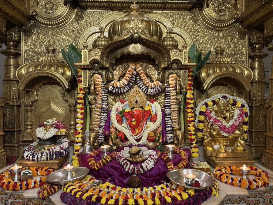 psy5640's tweet photo. गणपति बप्पा मोरया मंगल मूर्ति मोरया 🕉️🚩🌺🙏🎉 🙏गणपती  बाप्पा मोरया 🌺मंगलमूर्ती मोरया 🙏२६/०८/२०२६
🙏Ganapati Bappa Moraya 🌺 Mangalmurti Moraya  🙏 26/08/2026 सिद्धिविनायक दर्शन आज के 🙏🎉🕉️ https://t.co/6VgJjTTmqY