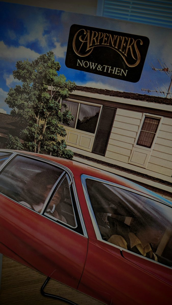 bluerecord1500's tweet photo. #CARPENTERS
『NOW＆THEN』

JAZZばかりだと
不良になるので🚬🍺
真人間としてマジメに
努めなければと
『カーペンターズ』を
聴いたりなんかしてみタリ
ラジバンダリ👩

久しぶりに聴きましたが
B面のオールディーズメドレーは
何度聴いても素晴らしいですね♬ https://t.co/8VldsLFk3m