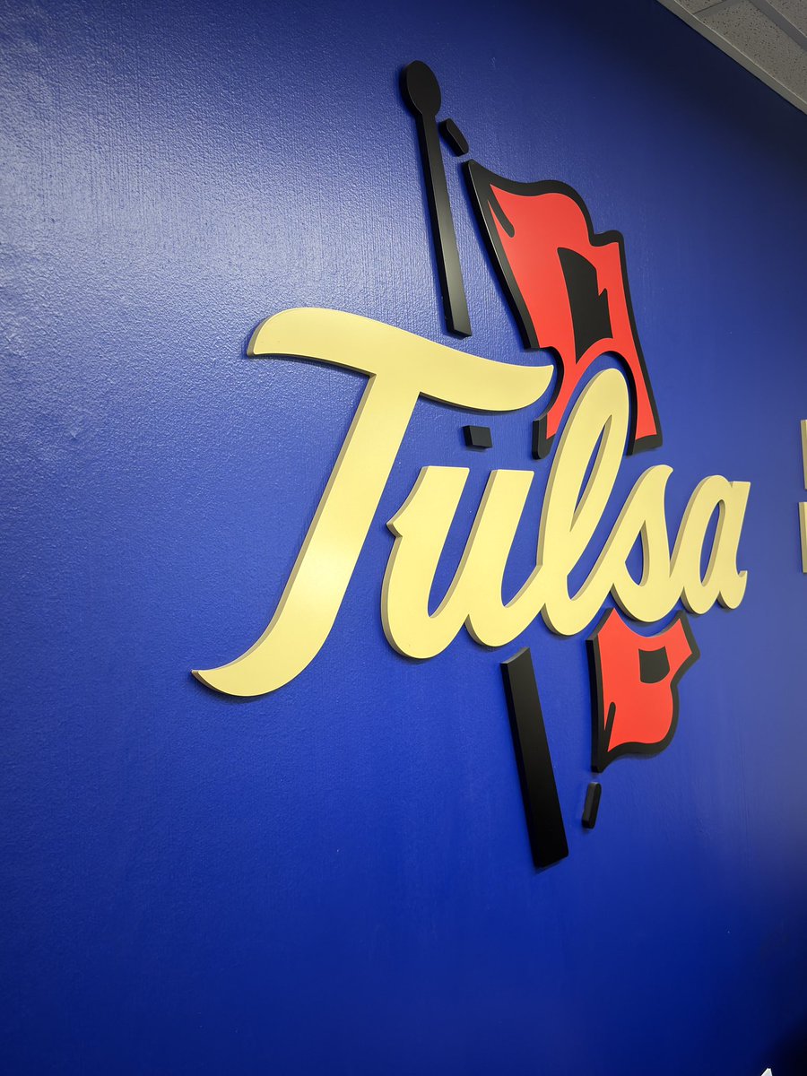 KenyaLanders's tweet photo. Great work trip to Tulsa today &amp; I got to see a Team Landers Favorite @djgasso !!  Thank you all for taking time to meet with our Team! OAN: You better jump on the band wagon now, because big things are coming from
 @TulsaSoftball https://t.co/b04u2yh0e2