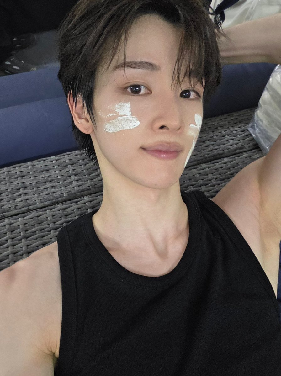 gemszip's tweet photo. มุมนี้ องศานี้ พี่ไปไม่รอดแล้วว่ะซองชาน 💧👄💧😭😭😭😭 https://t.co/QWor6lMmhY