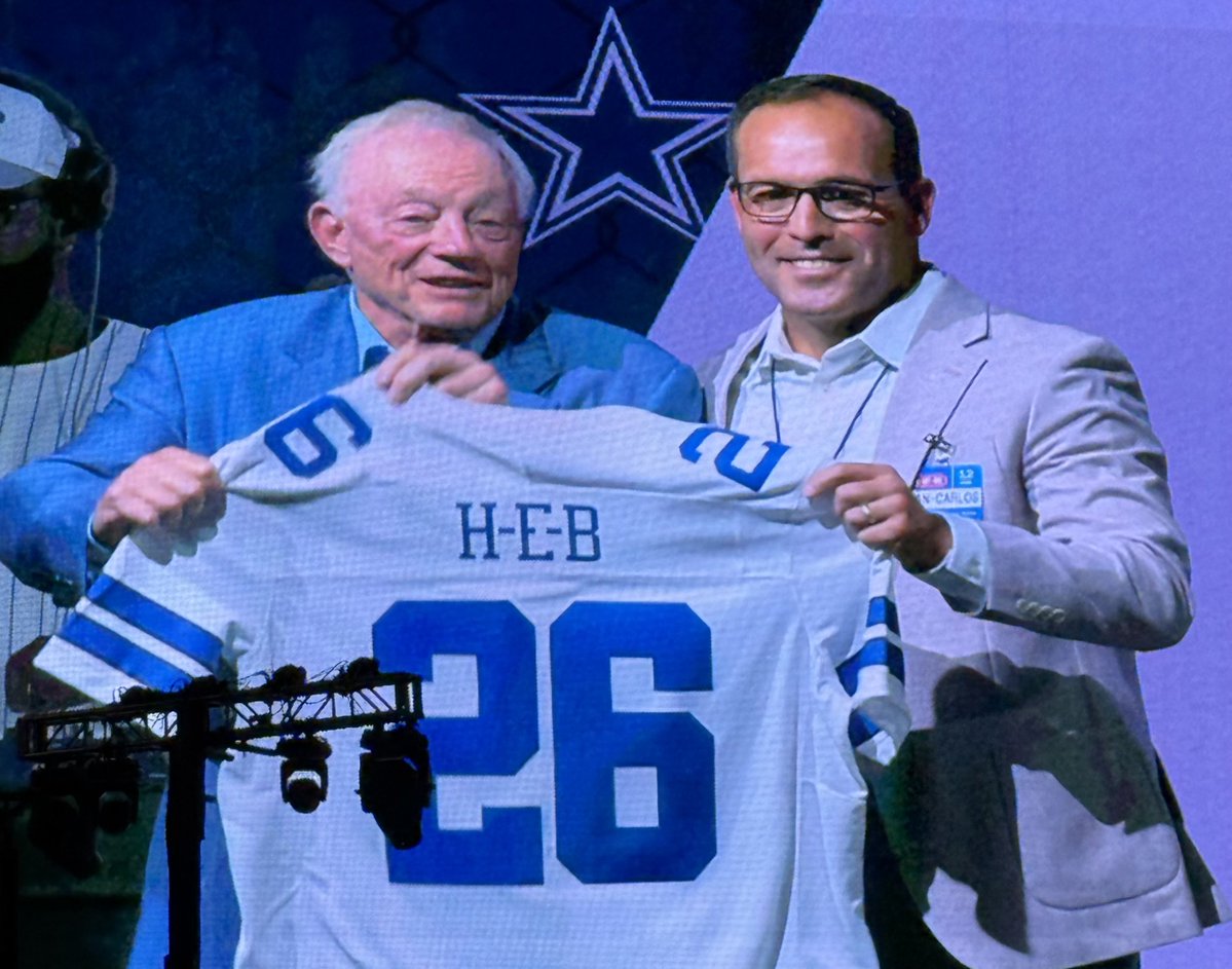 jonmachota's tweet photo. Jerry Jones just announced that the Dallas Cowboys are partnering with H-E-B https://t.co/sLj08bqM3L