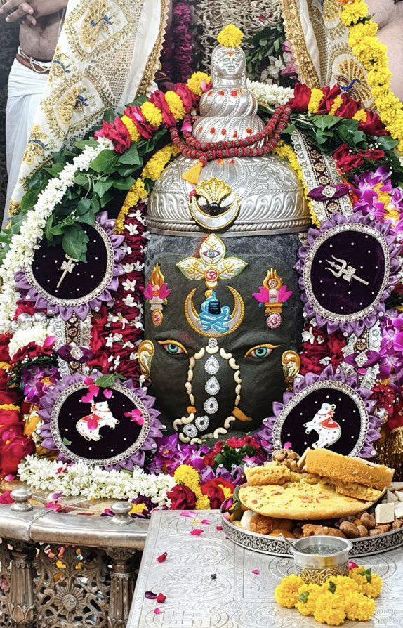 12Jyotirling's tweet photo. श्री महाकालेश्वर भस्म आरती दर्शन | 26.08.2026

Shri Mahakaleshwar Bhasma Aarti Darshan | 26.08.2026 https://t.co/5OPOtt8Q7d