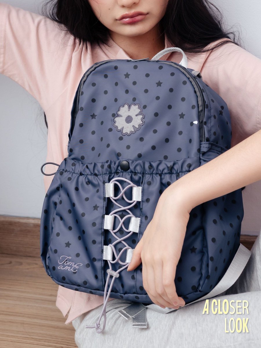 addtocutie's tweet photo. PLISSS BACKPACK INI LUCU BANGET 😭💙 polkadot + star + lace-up detail?? GEMES PARAH https://t.co/MV1ykYpcxx