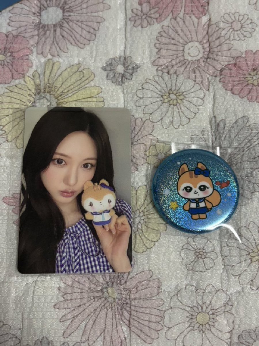 Elpvu1's tweet photo. 아이브 미니브 팝업 가을 달이 7만원 특전 포카, 뱃지 핀뱃지

일괄 양도 0.9

📦 일반택배 / cu택배

안유진 가을 레이 장원영 리즈 이서 naori cheez cherry wts ive minive yujin gaeul rei wonyoung liz leeseo marine look keyring merch md sell https://t.co/m8LqP8cgQl