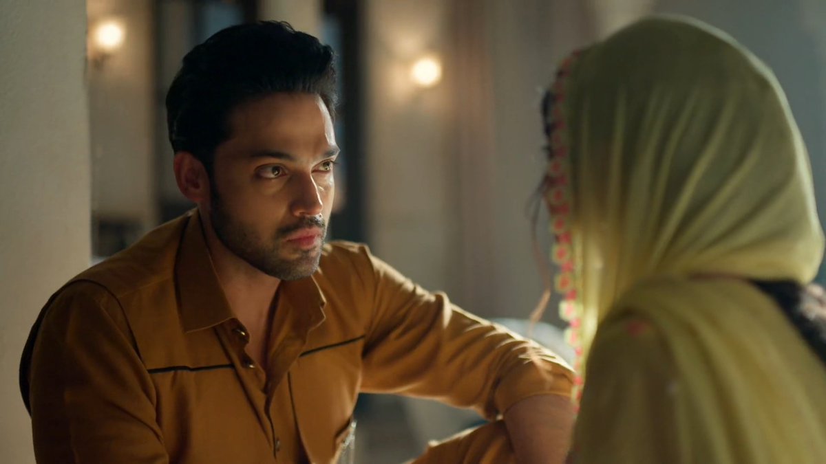 Itsurgurl_AS's tweet photo. S: “Nafrat ki aag mein jalte rahe hum, kyunki uss roshni main Ammi ki shakal dikhai deti lagti thi, lagta tha agar dard chala gaya toh unki yaadein dhoondhali na padh jaye”

WHAT STORYTELLING! 👏🏻
The perfect closure we could have asked for. 

[#seherhonekohai #maher] https://t.co/e499i0a70m
