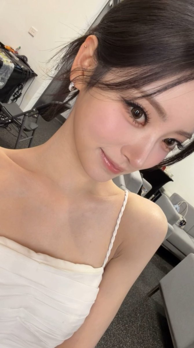 uzanmvv's tweet photo. 입덕이요 https://t.co/lrUOlnf4dH