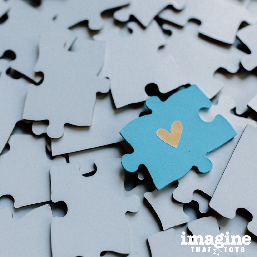 ImagineThatKS's tweet photo. Keep a puzzle going on a table in a shared family space. You might be surprised how often your kids choose puzzle time over screen time! How many pieces can your family handle?
#Puzzle #FamilyTime #PieceCount #ImagineThatToys https://t.co/A52oNj2z10