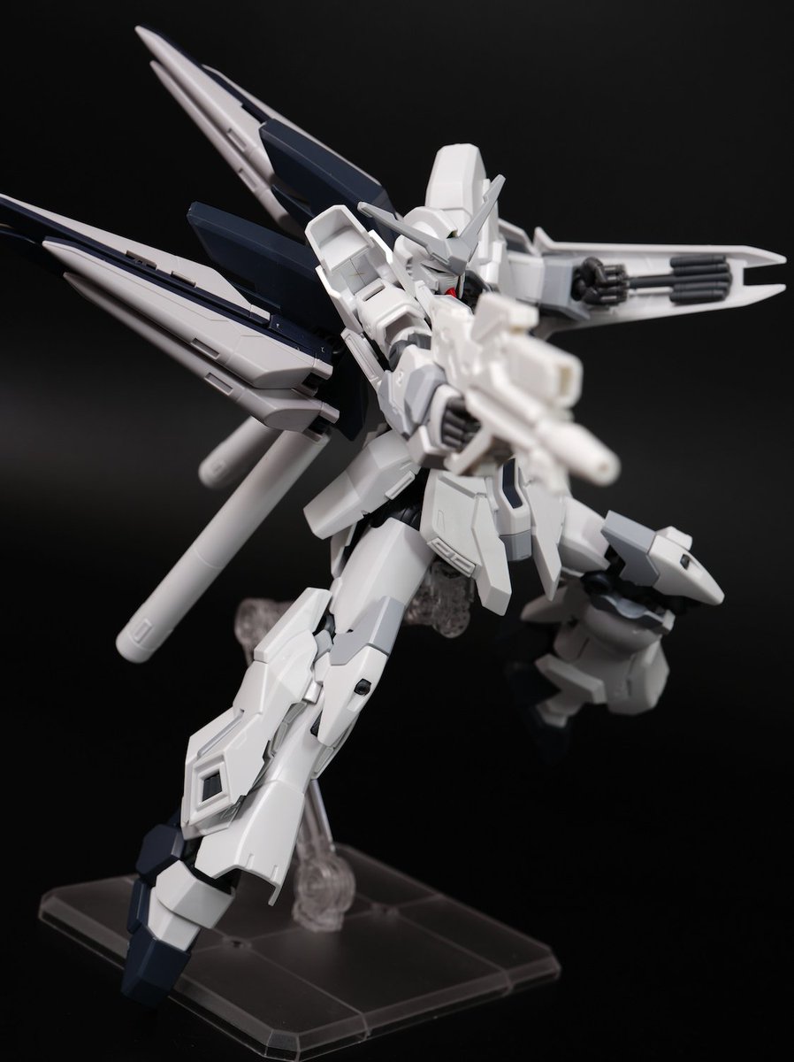 hobbynotoriko2's tweet photo. ガンダムスタイン
フィンファンネルはフェイクニューの物にした https://t.co/ujmGe4nrMv