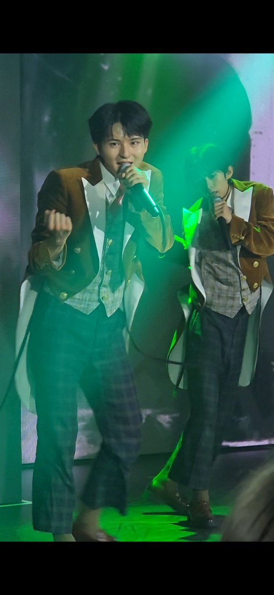 himedaruma_78's tweet photo. 26.08.25@We're Cloud ten青公演

一体感が青春だね～(^^;)
開演１時間前までチケット買えるので、野球を見に行く感じで行けるのも良いかも？
また、１武道館しに行きます！

#Cloudten
#福嶋涼斗
＃みんなで１武道館 https://t.co/U0tH9bsYaF