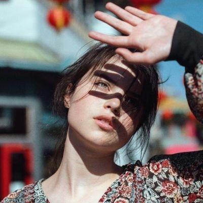 DinaMah03422142's tweet photo. 🔥 🎌 🌱 Gentle breeze caresses https://t.co/TlmFN5JOrC