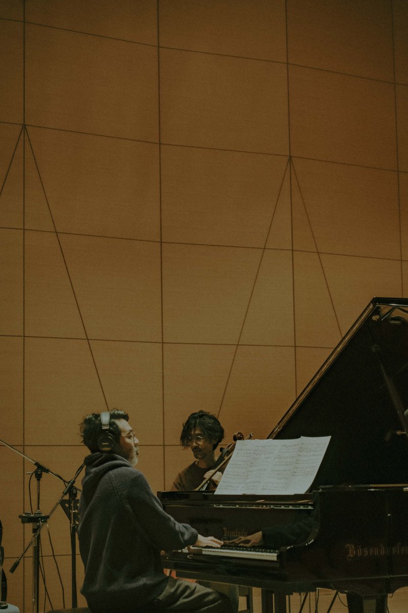 _flau's tweet photo. 徳澤青弦×林正樹、６年ぶりとなるセカンド・アルバム「B」が本日CD/DIGITALリリース（LP 9/16）https://t.co/xzY69dkhmR

本日から中国地方3か所を回るツアーもスタートです。
8/26（水）松江ピアノ商會 *sold-out!
8/27（木）岡山・蔭凉寺
8/28（金）宇部・Glycines https://t.co/8wXM1sD189
