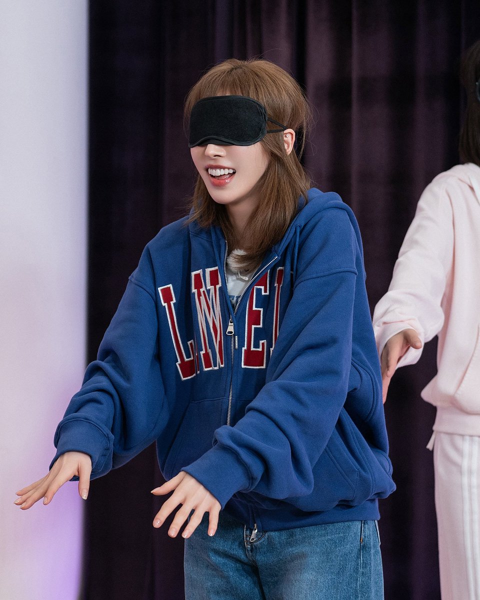 shesthe_wan's tweet photo. [📸] 260826 red velvet level up project 6

ep 3 shooting site stills - wendy

#WENDY #웬디 @WENDY_offcl 
#RedVelvet #레드벨벳 @RVsmtown
#LevelUp_Project6 https://t.co/X6myt1kVaN