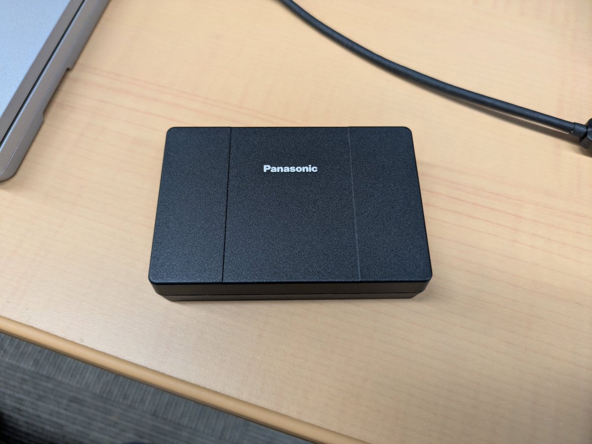 flwater_generic's tweet photo. Let's noteの電源アダプタは本体のデザインを模してるのね
きゃわわ https://t.co/vMzKHrcJWq