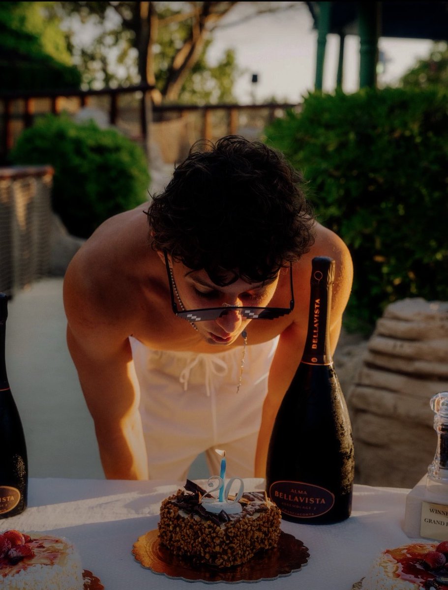 italiansfastest's tweet photo. ⠀⠀　
　　　　　🏁┆Compleanno ! 🎂
                                 #fakeland

 ⠀⠀ https://t.co/JAKOBgnqIZ