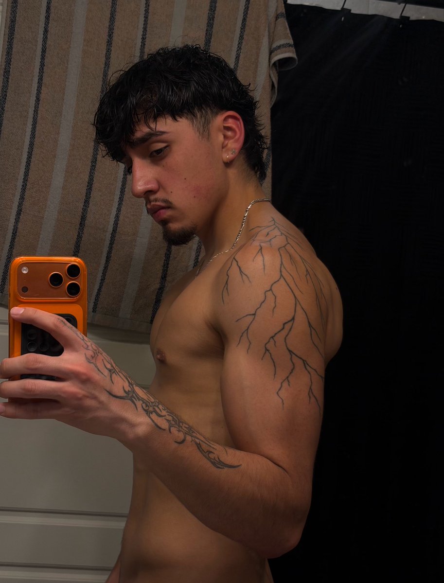 gomezcesarrr_'s tweet photo. #gymgains https://t.co/yU1T8gB8V5