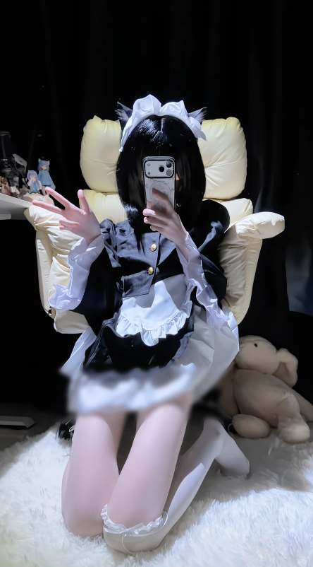 DanielKangu2's tweet photo. 有点烦，这身还没换，内裤倒是先湿了。

#cosplay #反差

#陪聊 https://t.co/uMlvbWlfPL