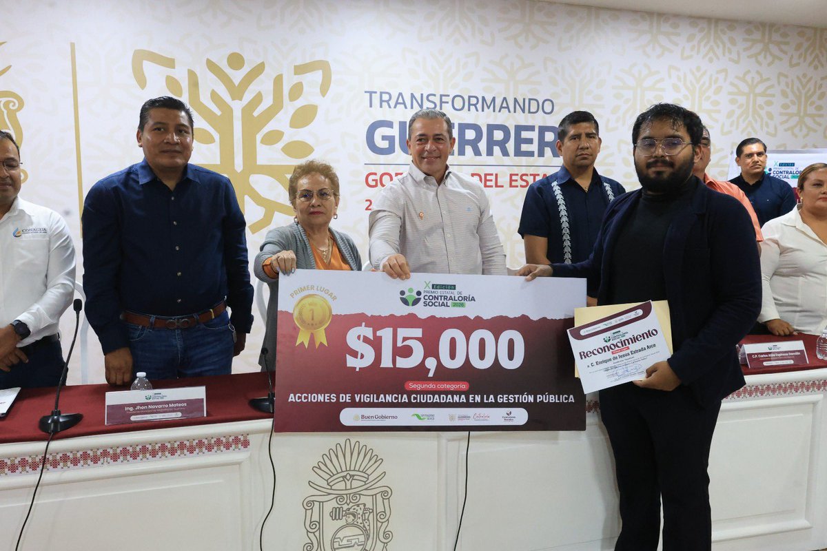 SGG_Gro's tweet photo. Con la representación de la gobernadora Evelyn Salgado Pineda, la encargada de despacho de la Secretaría General de Gobierno, Anacleta López Vega, asistió a la entrega del Premio Estatal de Contraloría Social, en su décima edición, convocado por @ContraloriaGro https://t.co/nmmMa0UY9B