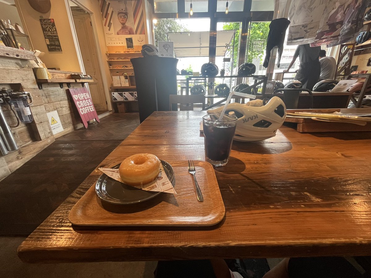 crazycounsel's tweet photo. 暑い🥵休憩ちう https://t.co/CbyRLnwkmy