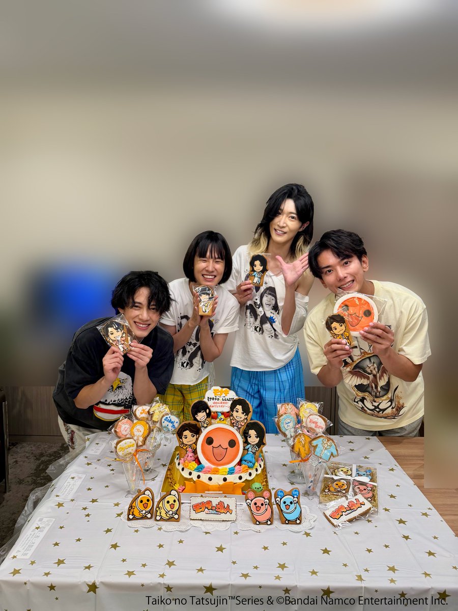 taiko_All's tweet photo. モナキとモナカマのみんなに会いに、ライブにいってきたんだドン！
たくさん遊んでもらってうれしかったド～ン✨

ついかこうえんもおめでドーン！
@monaki_official https://t.co/S8k2hDlfLE