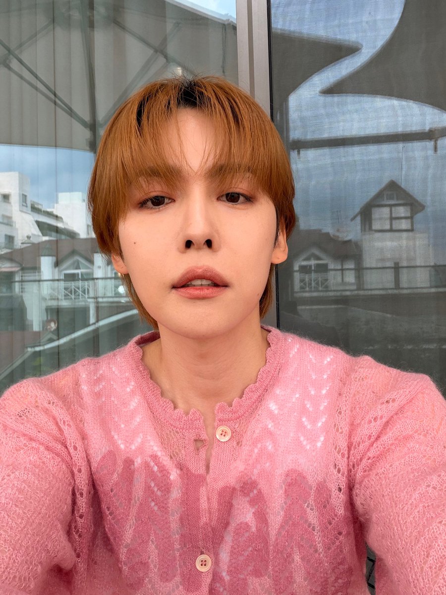 dubi0817's tweet photo. 엄청 기특해서 눈물나온다 이렇게 바로 셀카를 준다는것에 감격함 https://t.co/QBV7V8tY1Z