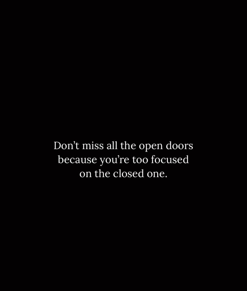 phoenixLCC's tweet photo. Forward Focus
#makeitso #podcast #letsgetafterit #executivecoaching
#2026 #ConsistencyBeatsIntensity https://t.co/NQQ5XM3RF0