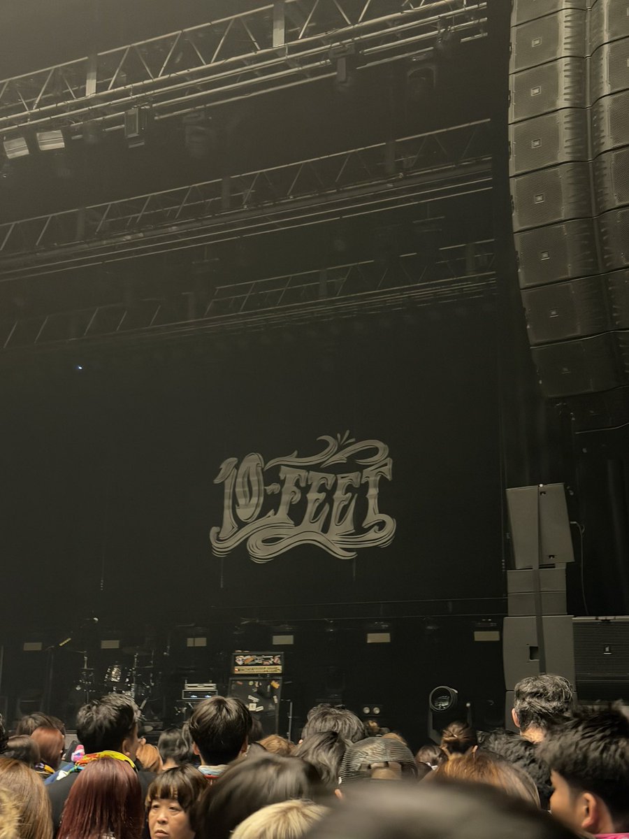dj_nacs's tweet photo. 着いたー
あとは待つのみ
いざ10-FEETワンマンへ
#10FEET
#zeppyokohama https://t.co/tMbsyhls6u