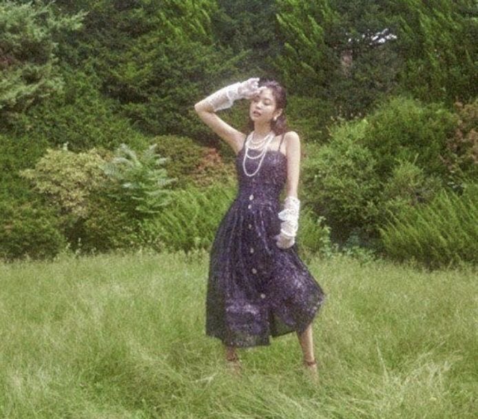 saiIoruby's tweet photo. jennie has done this type of photoshoot before, everyone is sounding stupid as hell with these comparisons. https://t.co/1UvJxSaS7G