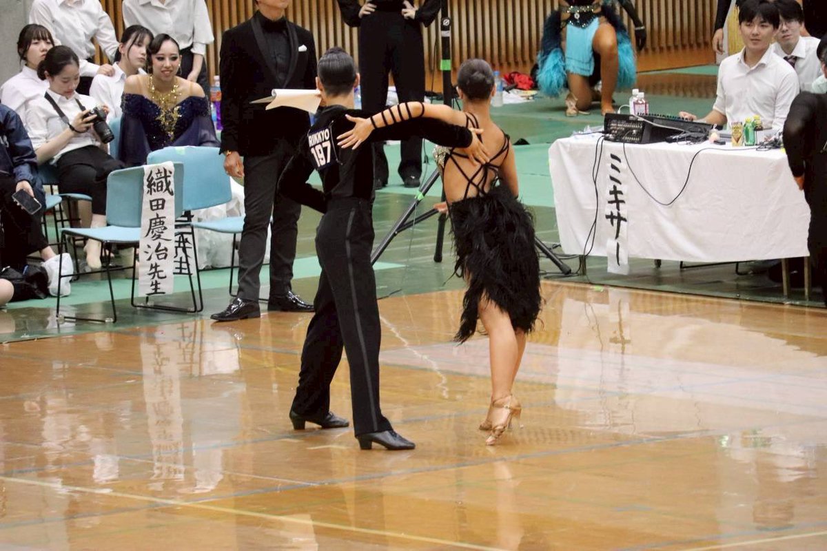 tasodobre's tweet photo. #シャドーリーダー募集

名前 北村和佳
年齢 大学3年生（20歳）
身長 160cm+8cmヒール
練習場所 池袋、十条

この度アマでシャドー活動を始めることにしました
学連ではラテン専攻でしたがスタンダードも興味あります🤭
是非一度踊り合わせよろしくお願いします🙇🏾‍♀️ https://t.co/sHKaVq1kov