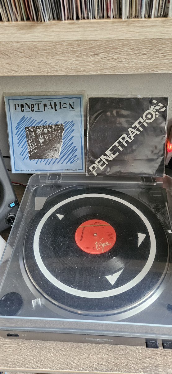 GazzerHLUFC's tweet photo. A morning vinyl spin while working, a '77 resurgence ..great tunes. A couple more thereafter.
@PunkRockStory 
@PunKandStuff https://t.co/87feqS1P0L