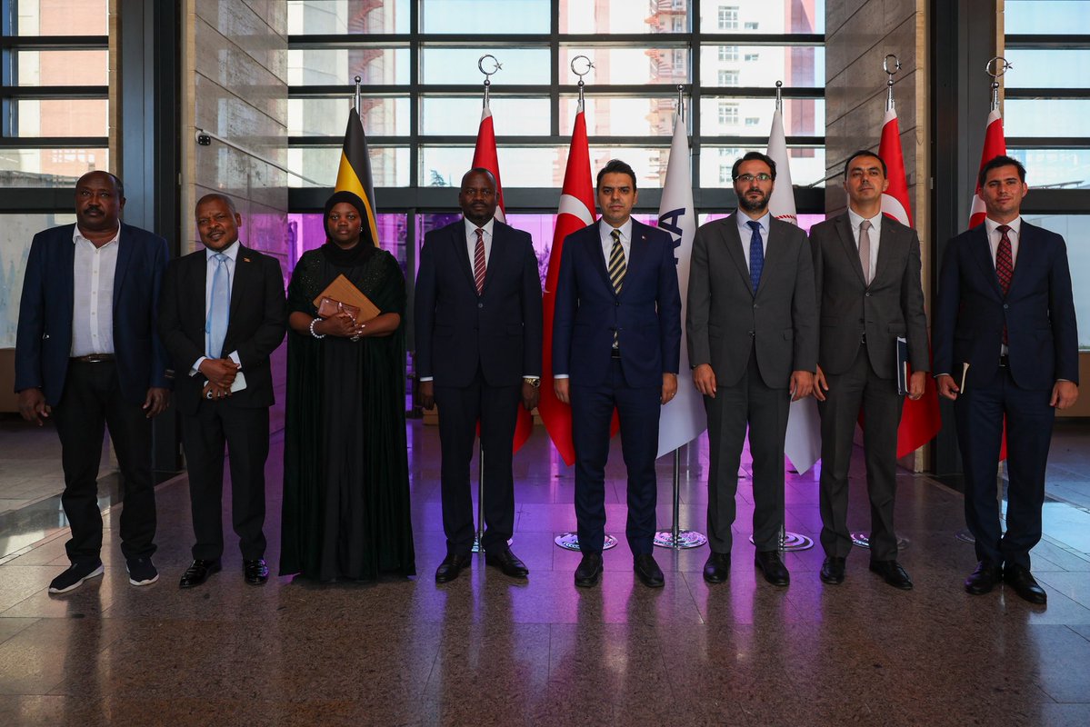 abdullah_eren's tweet photo. 🇹🇷🇺🇬 Uganda Dışişleri Bakanlığı Bölgesel İşlerden Sorumlu Devlet Bakan Yardımcısı Sayın Haruna Kyeyune Kasolo ve beraberindeki heyeti #TİKA’da misafir ettik.

Nazik ziyaretleri dolayısıyla Sayın Kasolo ve beraberindeki heyete teşekkür ediyorum. https://t.co/u6TWrvLAug