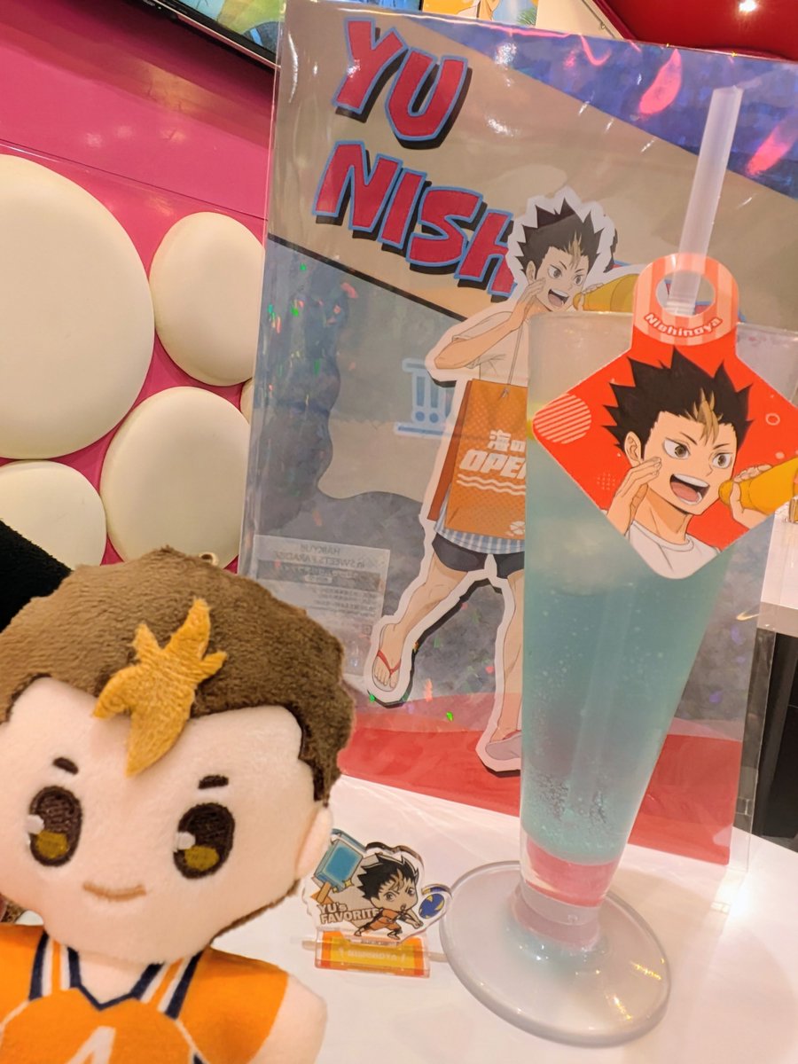 nin_you731's tweet photo. 別界隈なのだけど人生初のコラボカフェ行ってきた🏐
めっちゃ楽しかったし思ったより食べれたし経済回したな〜😇💸
友達が推しをたくさん引いてくれて感謝✨ https://t.co/rJjfzAAT1C
