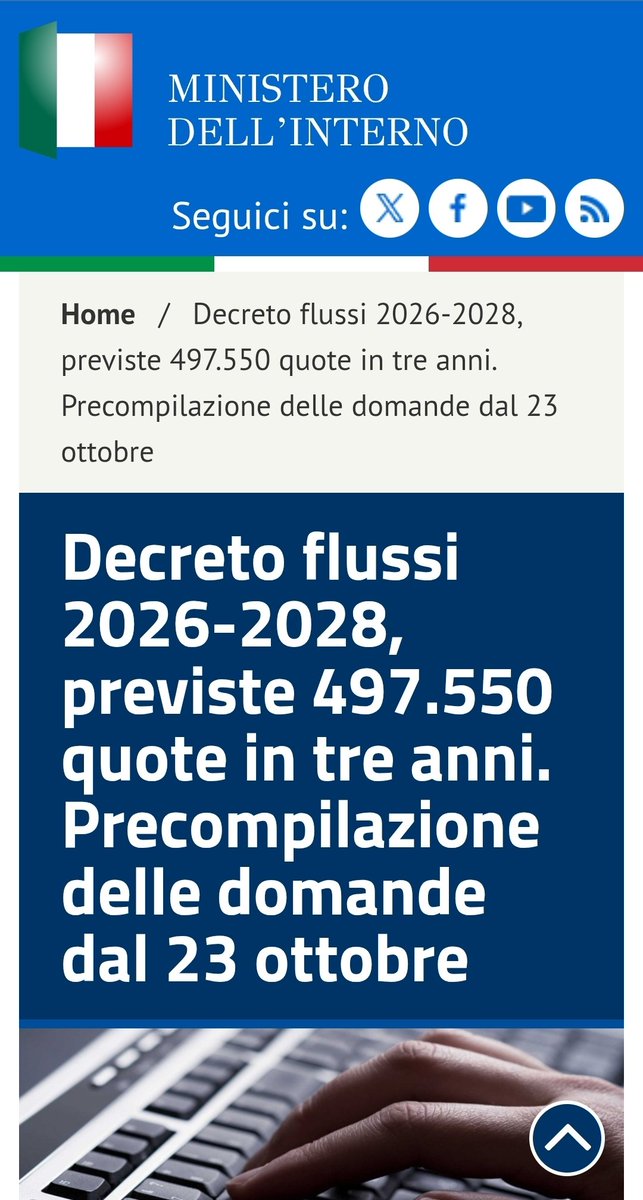 ossservatore's tweet photo. Non è più un paese di poeti, santi e navigatori, ma di #babbei e #beoti https://t.co/4su1FEB8ID