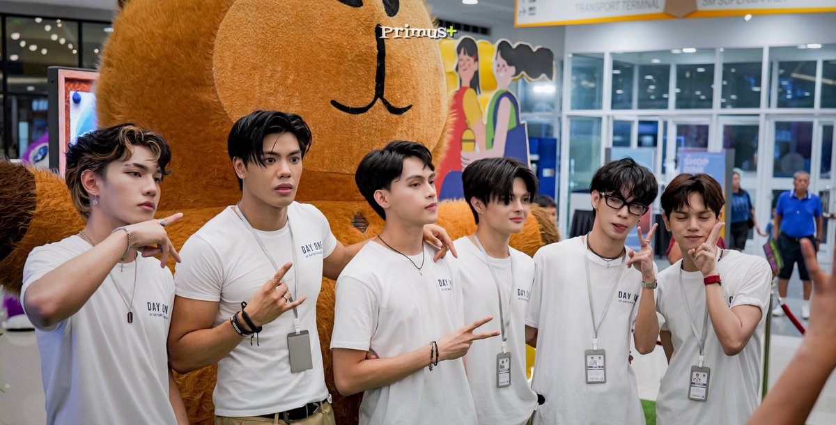 mack_star0's tweet photo. ⋆  ˚  ₊   𖤓  MEET DAY ONE  ☽  ˚  .  ⋆ 

                     - a thread 🧵-
#DAYONEOfficial @DAYONEOfficial_ 
          #DAYONEFindTheirStories https://t.co/QA6r8nUYa9