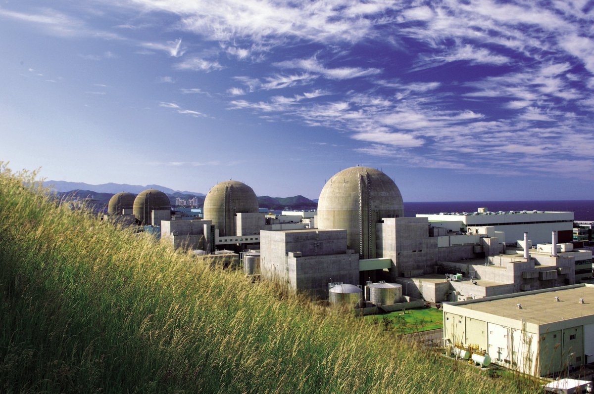 Arkasiraee's tweet photo. For an industrial nation to rise, enormous amounts of electricity have to come from somewhere. South Korea chose to split atoms.  

On its eastern coast sits Hanul, the largest operating nuclear power site on Earth, eight reactors, 8.7 GW of capacity, and 63.9 TWh generated in the year 2025.  

That is an average 7.3 GW flowing from one site every hour of the year, enough electricity to power roughly 9+ million average Western homes, and equivalent to about 10.7% of South Korea’s entire annual electricity generation.  

Now to look at what makes that possible.  

Hanul requires only around 133 tonnes of enriched uranium fuel annually, while roughly 8 tonnes of heavy nuclei actually undergo fission to release the energy behind those 63.9 TWh. Its reactors can produce nearly 25 GW of thermal power, with roughly 35% ultimately converted into electricity.  

The difference becomes even more striking when you compare it with other ways of generating electricity.  

Germany has roughly 40 GW of ground mounted solar spread across about 128,500 acres, generating around 40 Twh of annual electricity generation. Hanul complex produced almost 60% more electricity from barely 1,200 acres.  

Germany’s ground mounted solar therefore occupies more than 100 times the land, yet generates substantially less electricity.  

Britain’s entire wind fleet generated only 87.1 Twh in 2025 after decades of build out and more than $100+ billions of cumulative investments.   

Hanul generated 63.9 TWh, roughly 73% as much from one complex representing around $20 billion of successive historical project investment.  

In other words, roughly one fifth the capital produced electricity equivalent to nearly 73% of Britain’s entire wind fleet that year. That is how energy dense this nuclear power plant is.   

And Hanul is not finished.  

Two more 1,400 MW APR1400 reactors are under construction. If the existing fleet remains operational, the site could reach ten reactors and roughly 11.5 GW by 2033.  

That is nuclear’s true scale advantage compounded,  extraordinary energy density in the fuel, enormous generation concentrated onto very little land, and decades of electricity from long lived infrastructure.   

When you stack those advantages together, a few square kilometres of power plant complex can begin producing electricity on the scale of entire national renewable energy fleets.