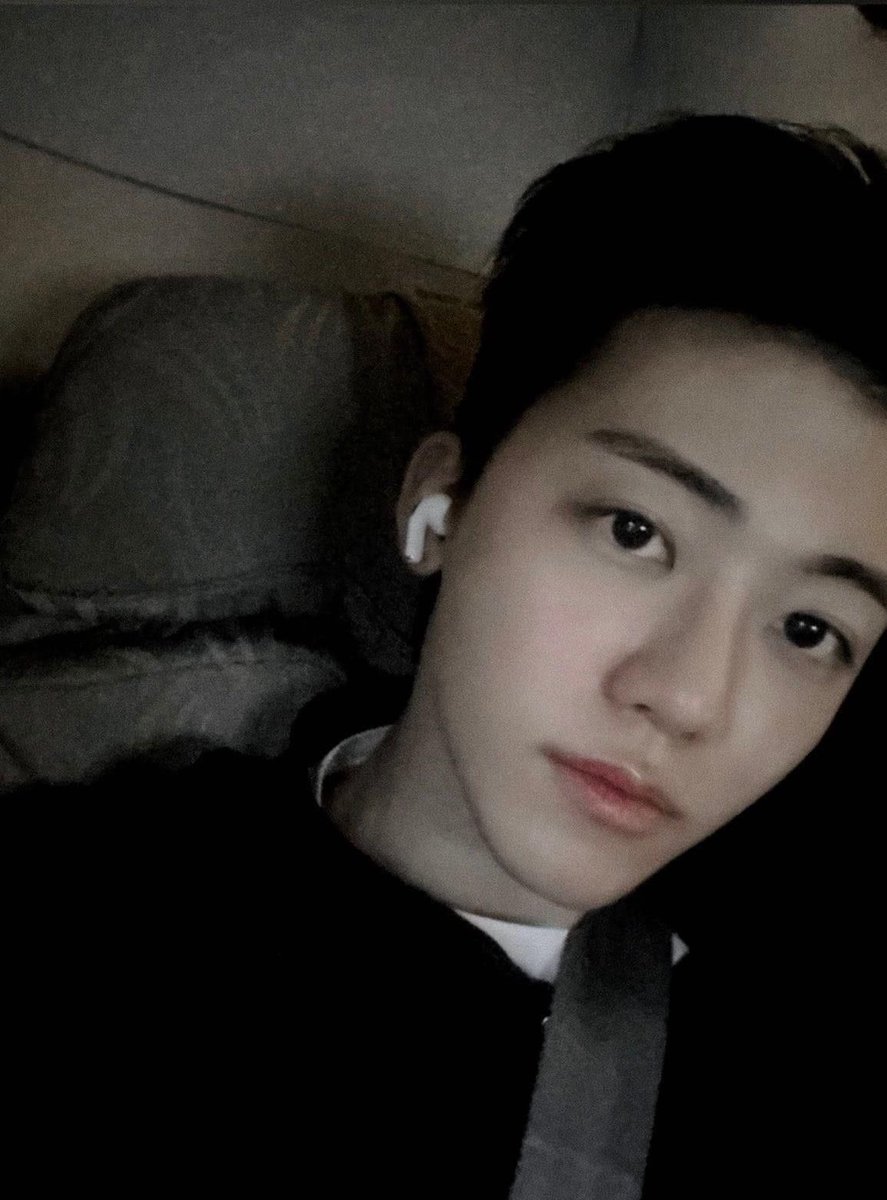 itznajaem's tweet photo. the category is jaemin’s perfect barefaced selfies https://t.co/uRuTfOjSIK